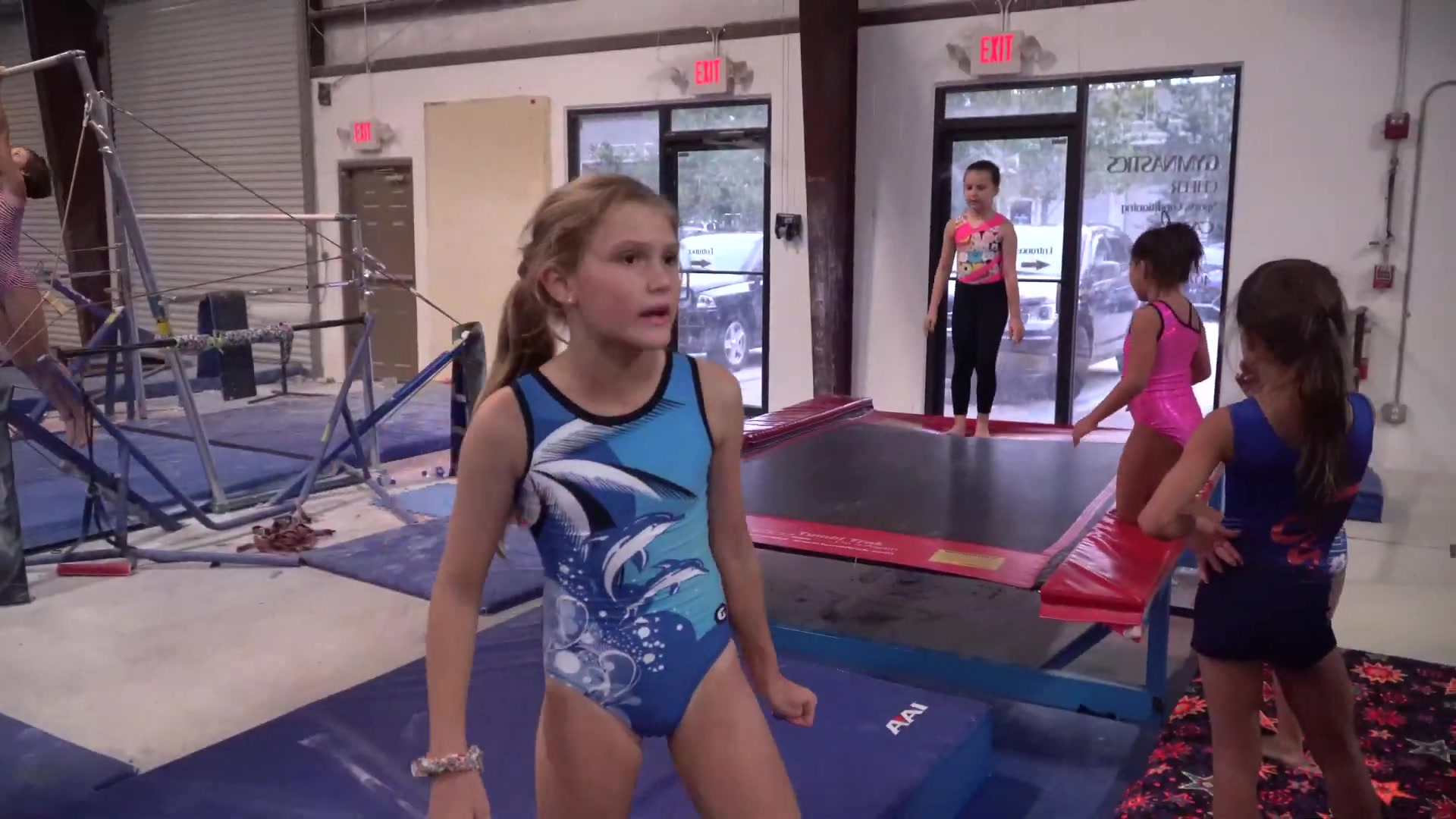 [七个体操女孩]fun Gymnastics Games Mollie Sgg 哔哩哔哩 ゜ ゜ つロ 干杯~ Bilibili