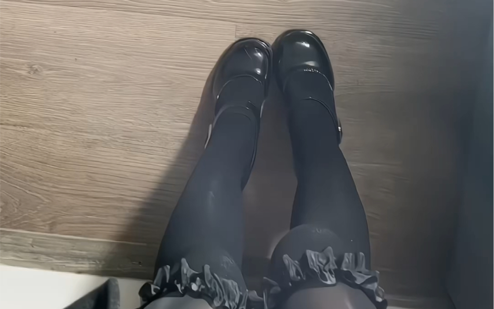 [Shioyeonger] The video is loading, quickly check the surprise!