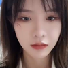 柏欣妤：在家里我和妈妈睡一张床，我只会记住我妈妈有多爱我，不会记得不开心的东西，所以感受到很多爱，因为想要感受爱记住爱