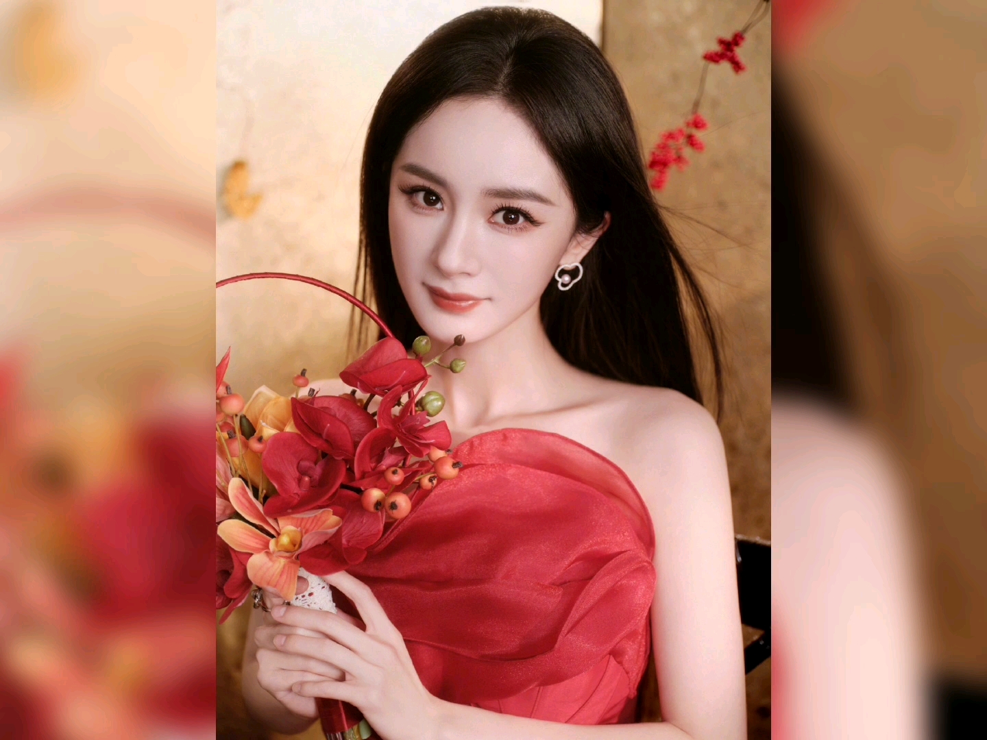 杨幂来贺岁啦，祝大家天天开心