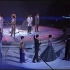 1990年香港七大巨星同台演唱《凝聚每分光》，怀恋那时的香港。