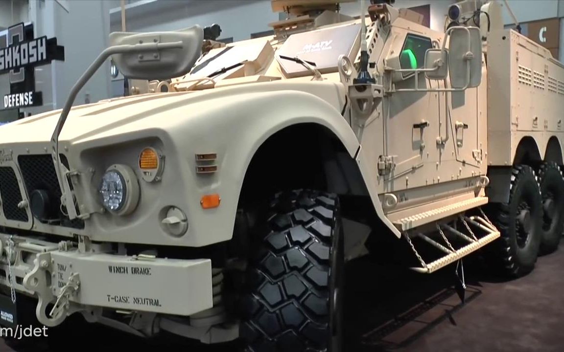 【2015美国陆军协会展览】奥什科什M-ATV 6X6技术演示样车