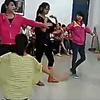 牛仔裤美女中学生好看舞蹈《爱你