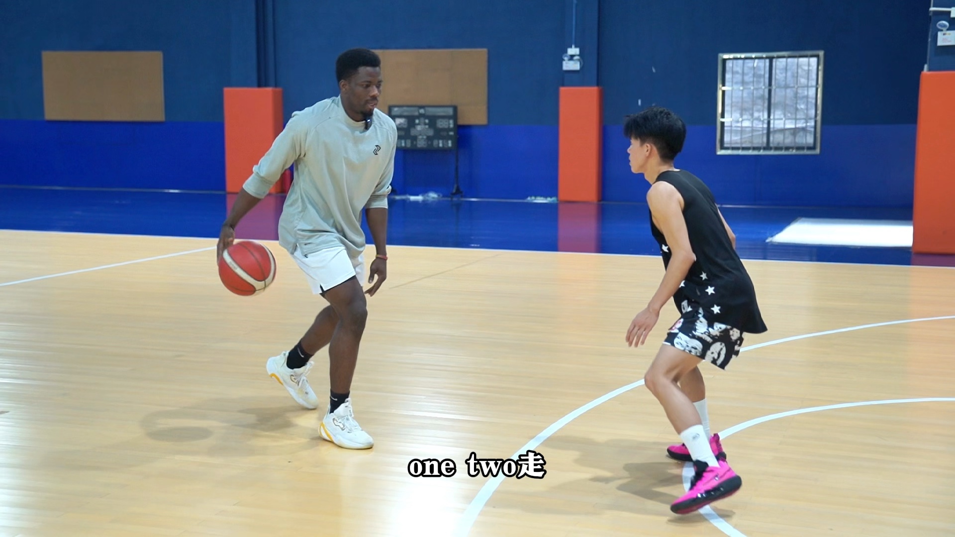 知道你的体前变向为什么过不了人吗？ 多注意这些细节，知不足而奋进 #篮球技巧教学 #体前变向 #阿里老乡干货满满