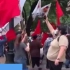美国德克萨斯州奥斯汀游行，高举社会主义大旗