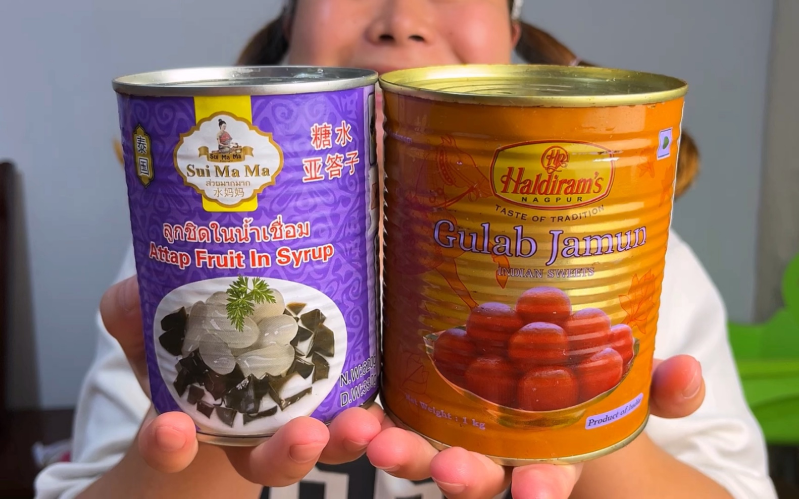 泰国的亚答子糖水罐头和印度的甜汤圆罐头