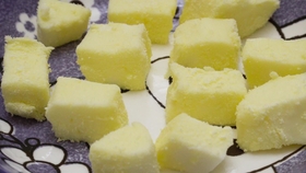 如何简单的做黑慕斯蛋糕 1b4c755218a494b5cfe308a02a63fd1529fe3805.jpg@280w_158h_1c_100q.jpg