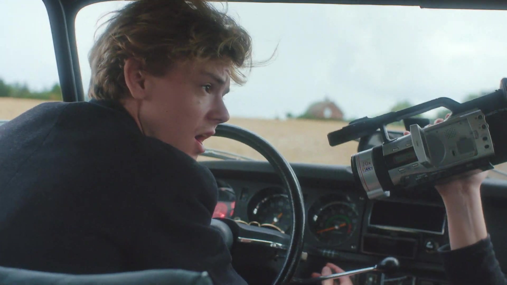 Hotel Lux 新单ballad Of You I官方mv Thomas Sangster 客串 哔哩哔哩 つロ干杯 Bilibili
