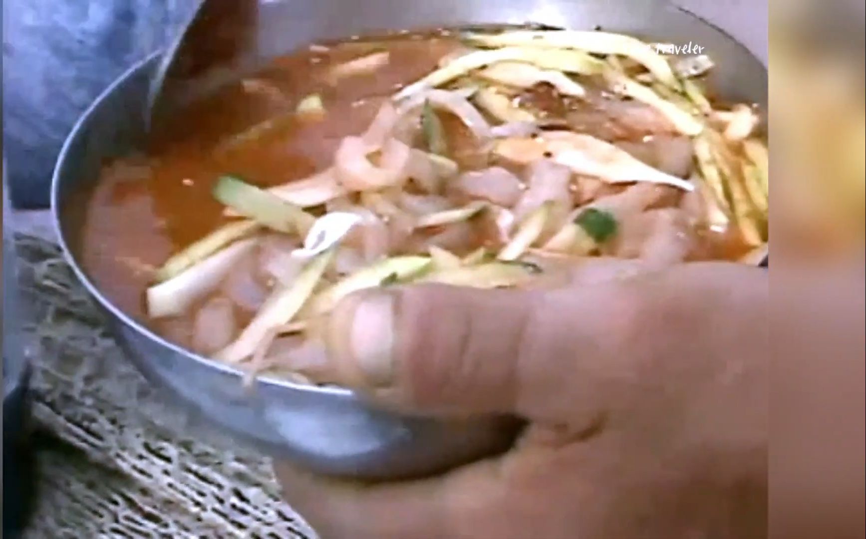 【纪实】八十年代韩国渔民慰劳餐：银鱼汤饭配泡菜