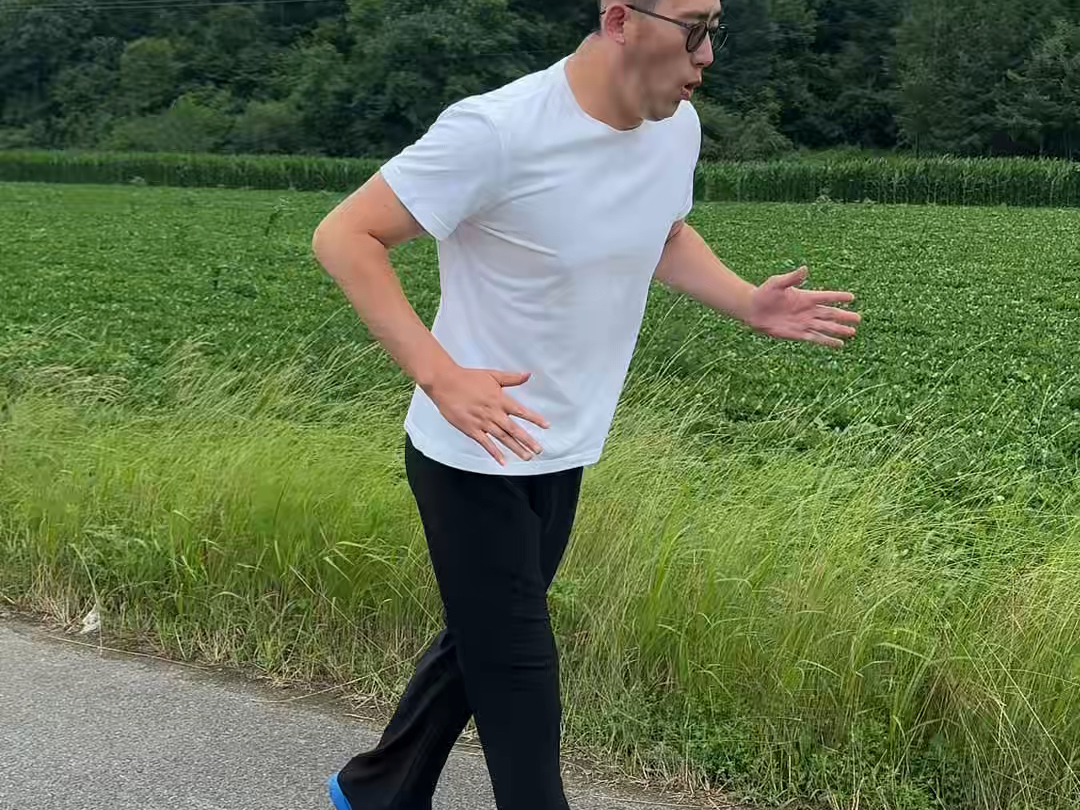 想打败我 可你问过我头上三条15厘米的勋章吗
