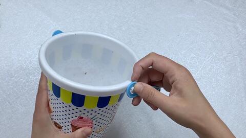 怎么用桶做钓鱼台 1d585d324d22724966688930b7188bc335c25546.jpg@480w_270h_1c