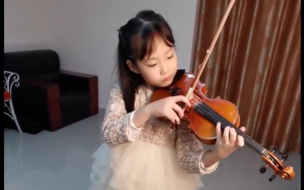 佘菲尔 8岁 《门德尔松e小调小提琴协奏曲》日常练琴记录