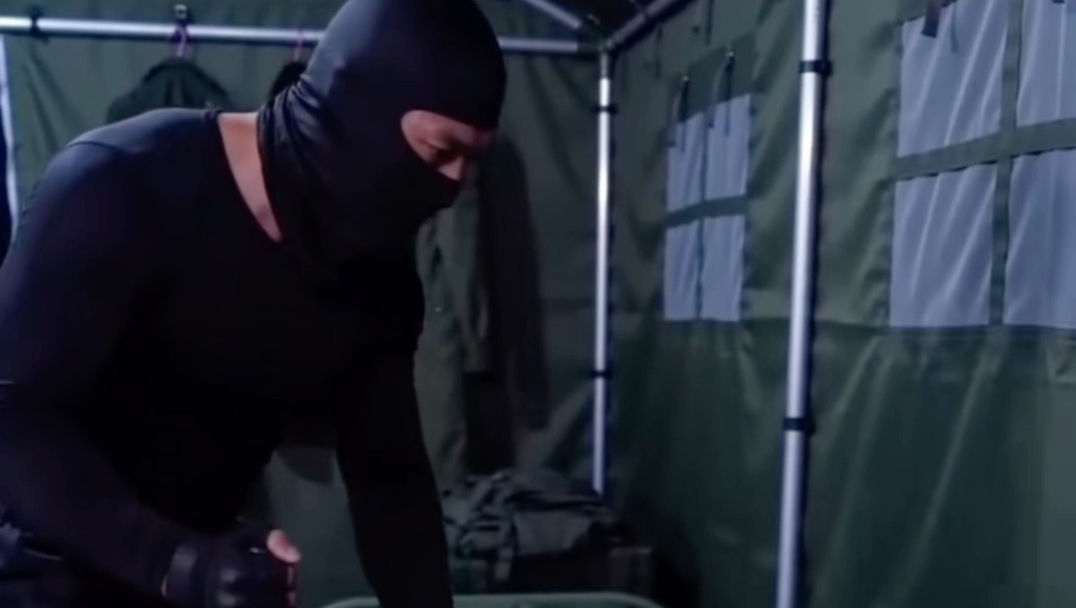 蒙面人潜入军营盗取文件…下集