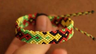 如何做手链简单又好看 1e199d5fba8d96b68bda10c7244efc796cc1177c.jpg@310w_174h_1c_100q.jpg