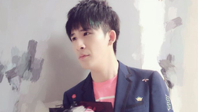 简单手势舞男生 1e74947c82c7a30a3e6ccbe6daed6ca91220891e.png@280w_158h_1c_100q.jpg