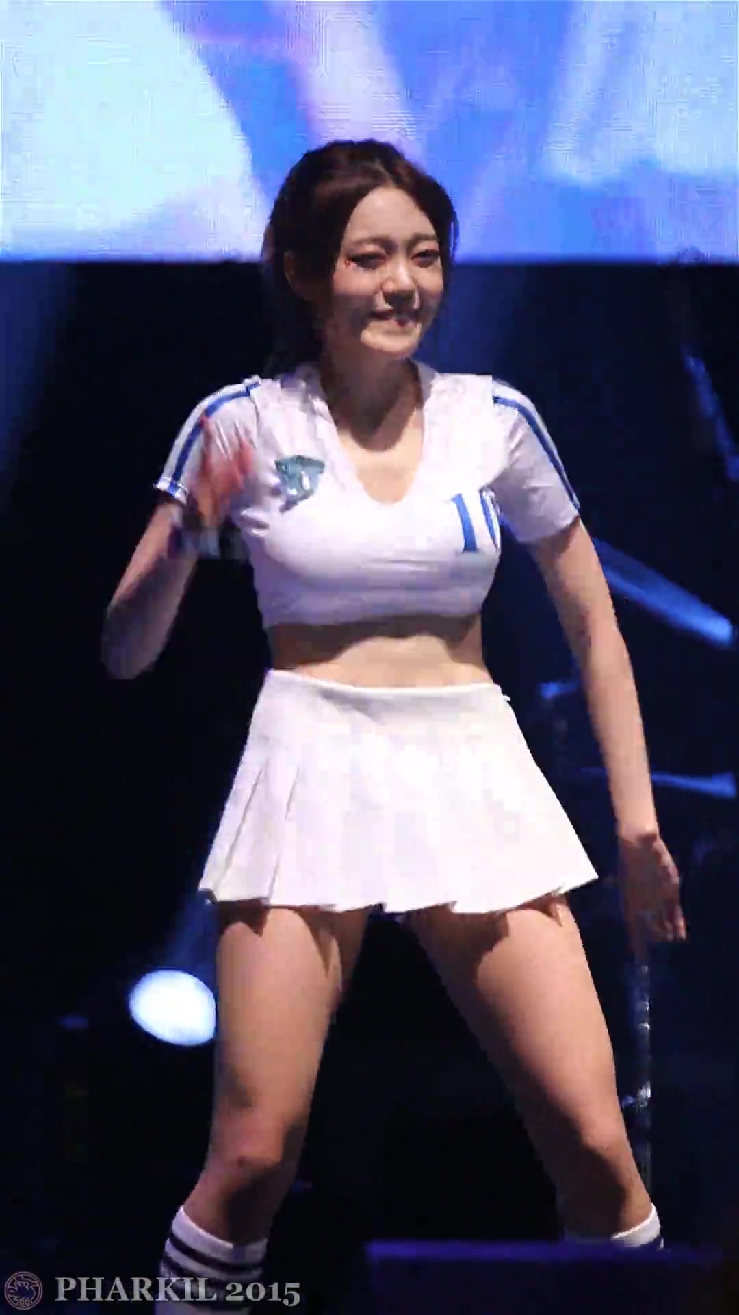 韩国女团美女热舞饭拍朴恩率