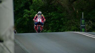 <em class="keyword">TT</em> 2025: Superbike <em class="keyword">TT</em>（超级摩托组）