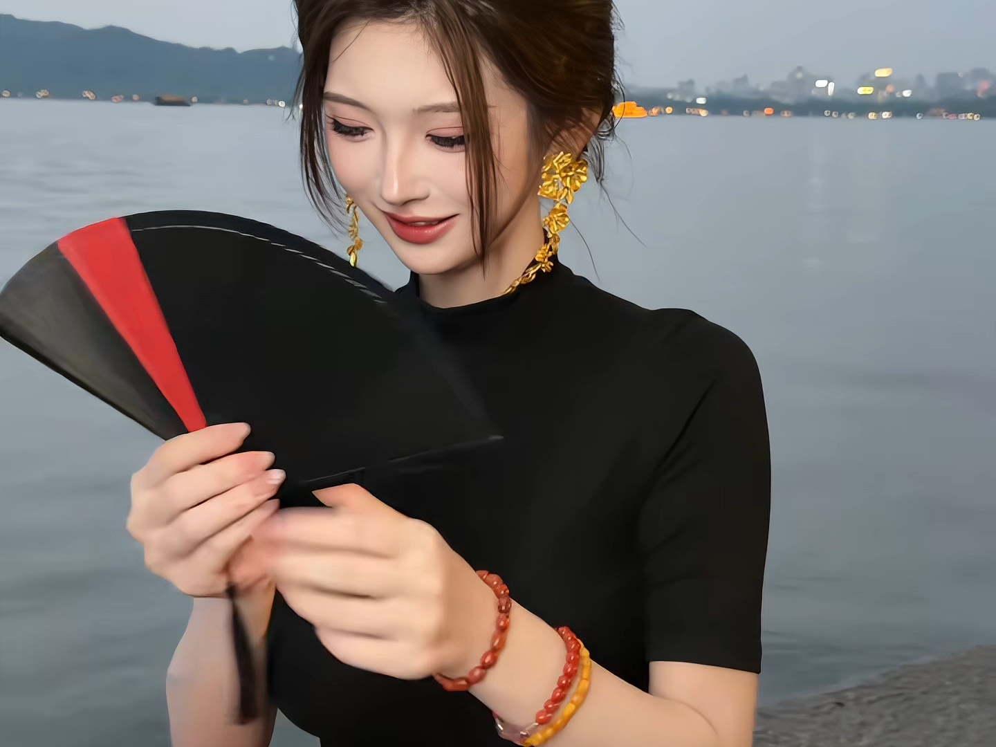 咬扇子 失败了就再试一次