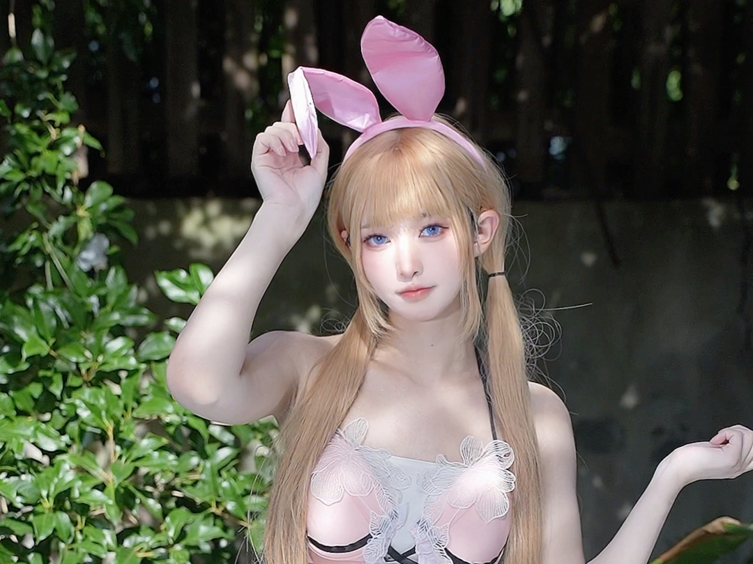 My name is Shen Miao. My hands are wonderful, and I'm even more wonderful.