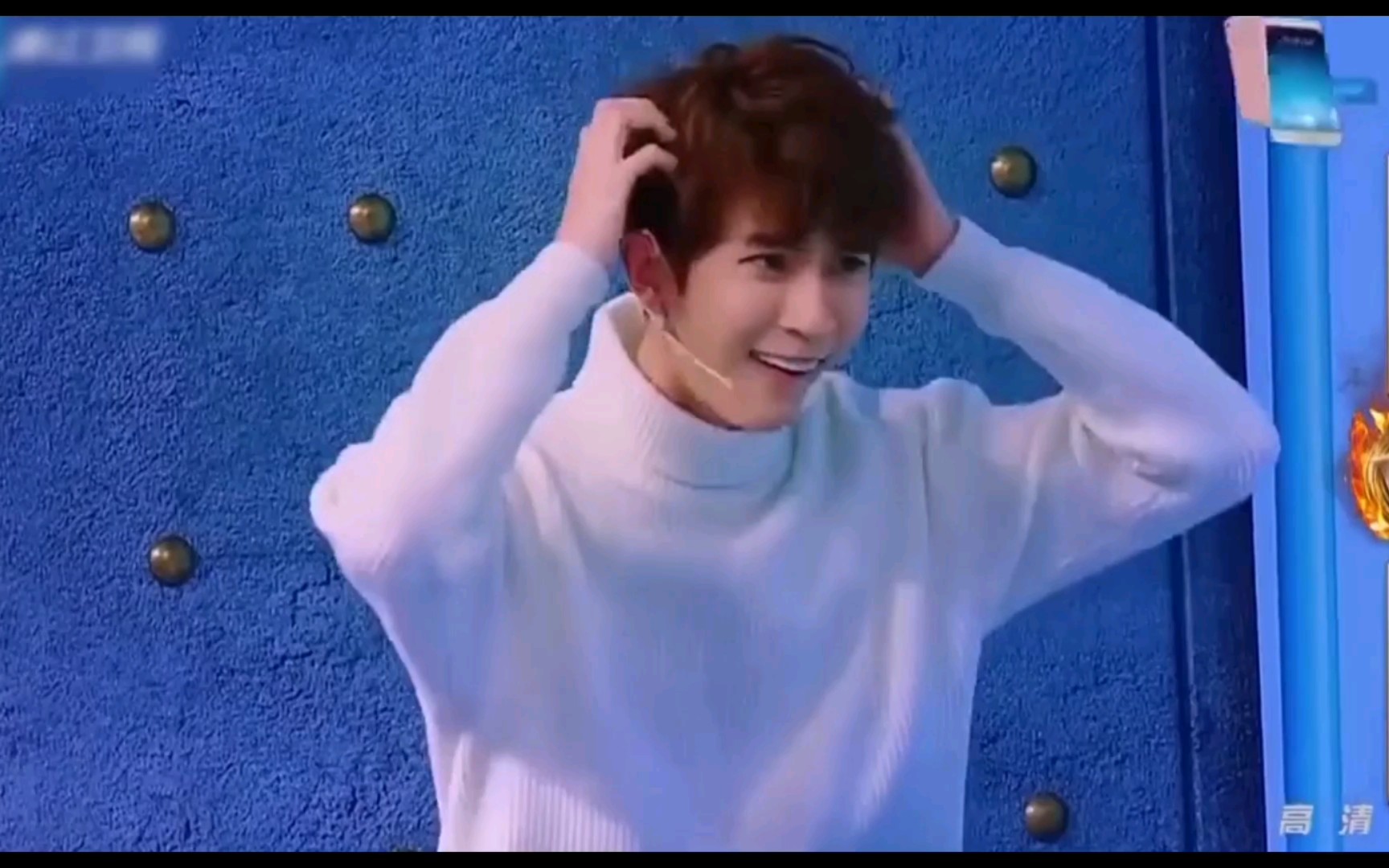 于朦胧印象最深的两个粉丝ID:一个是于朦胧的小纤腰，另一个...太羞耻了！你们自己看吧！