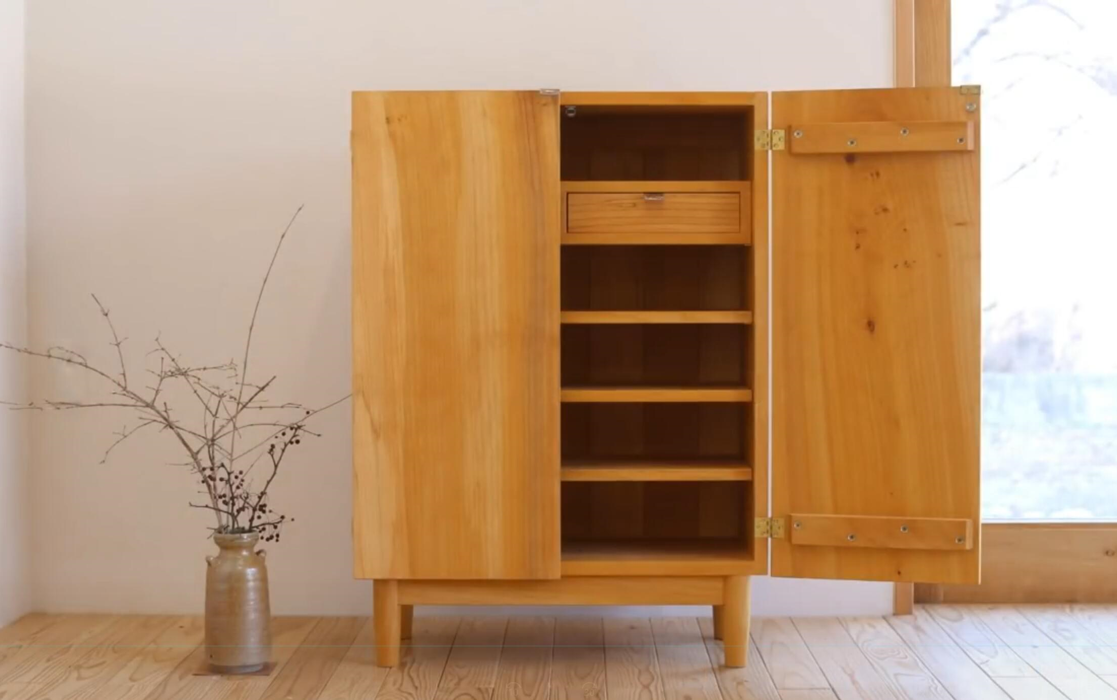 银杏木橱柜的制作—ishitani - making a ginkgo tree cupboard