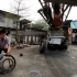 今天到水泥泵厂公司安装新的轮胎，大车真空胎的安装大抵如此！