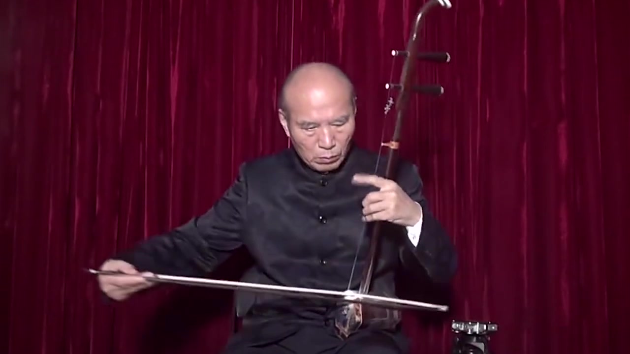 张令杰教授二胡独奏松花江上高手啊好听极了
