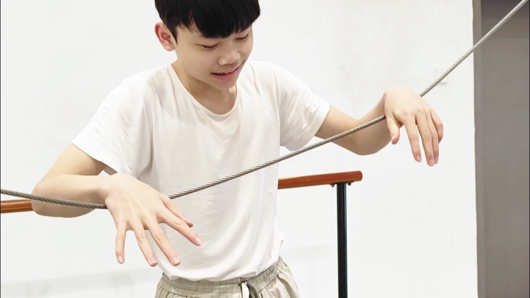 我的训练搭子是晃悠悠的细钢丝