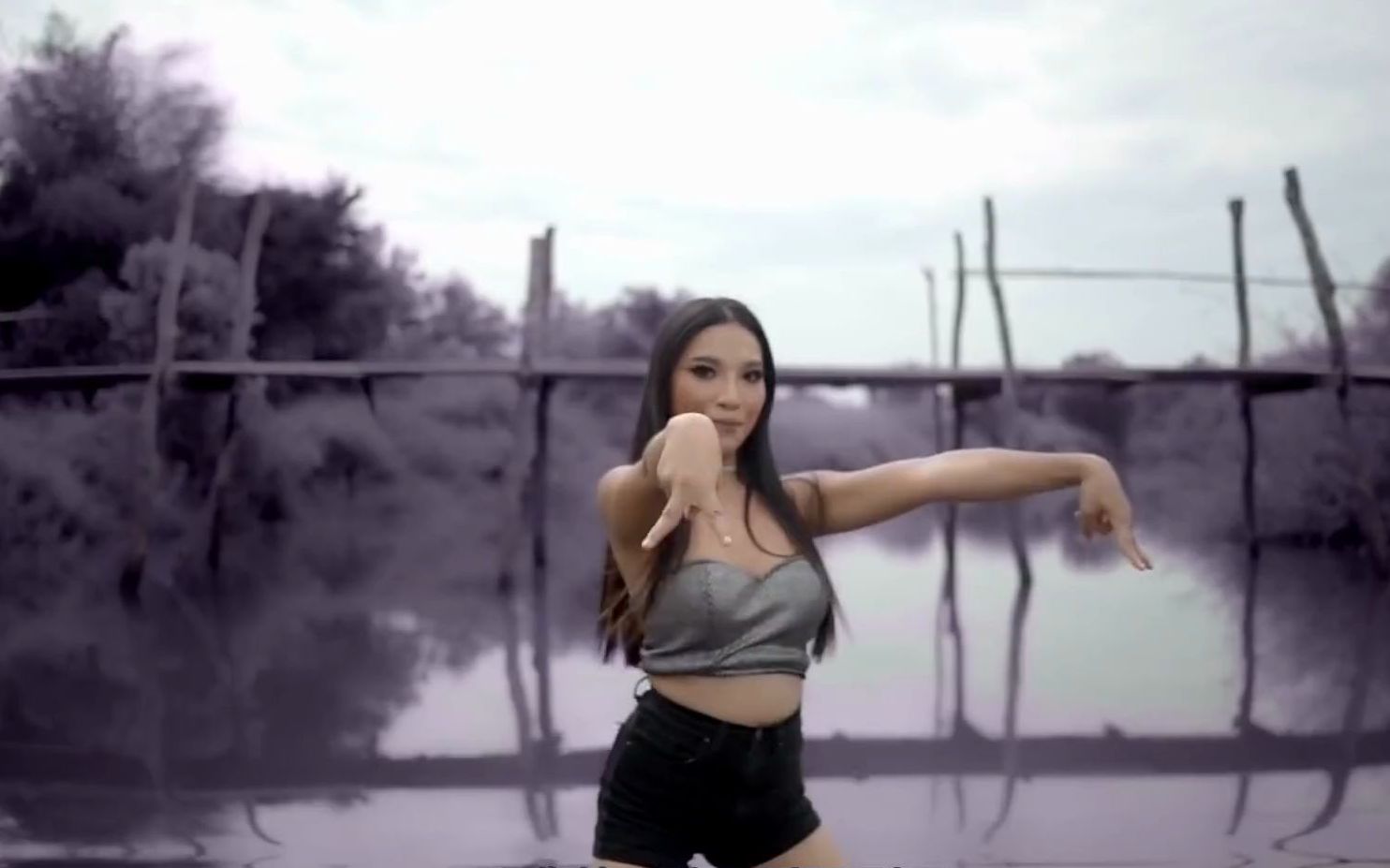 【泰国螃蟹舞MV】(中文直译版) 看了就会唱跳rap！