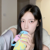 看好了 不是她