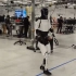 @jobtorob: 机器人的全球首个招聘机构：Optimus为他的首份机器人工作做好准备。? #机器人寻找 #工作
