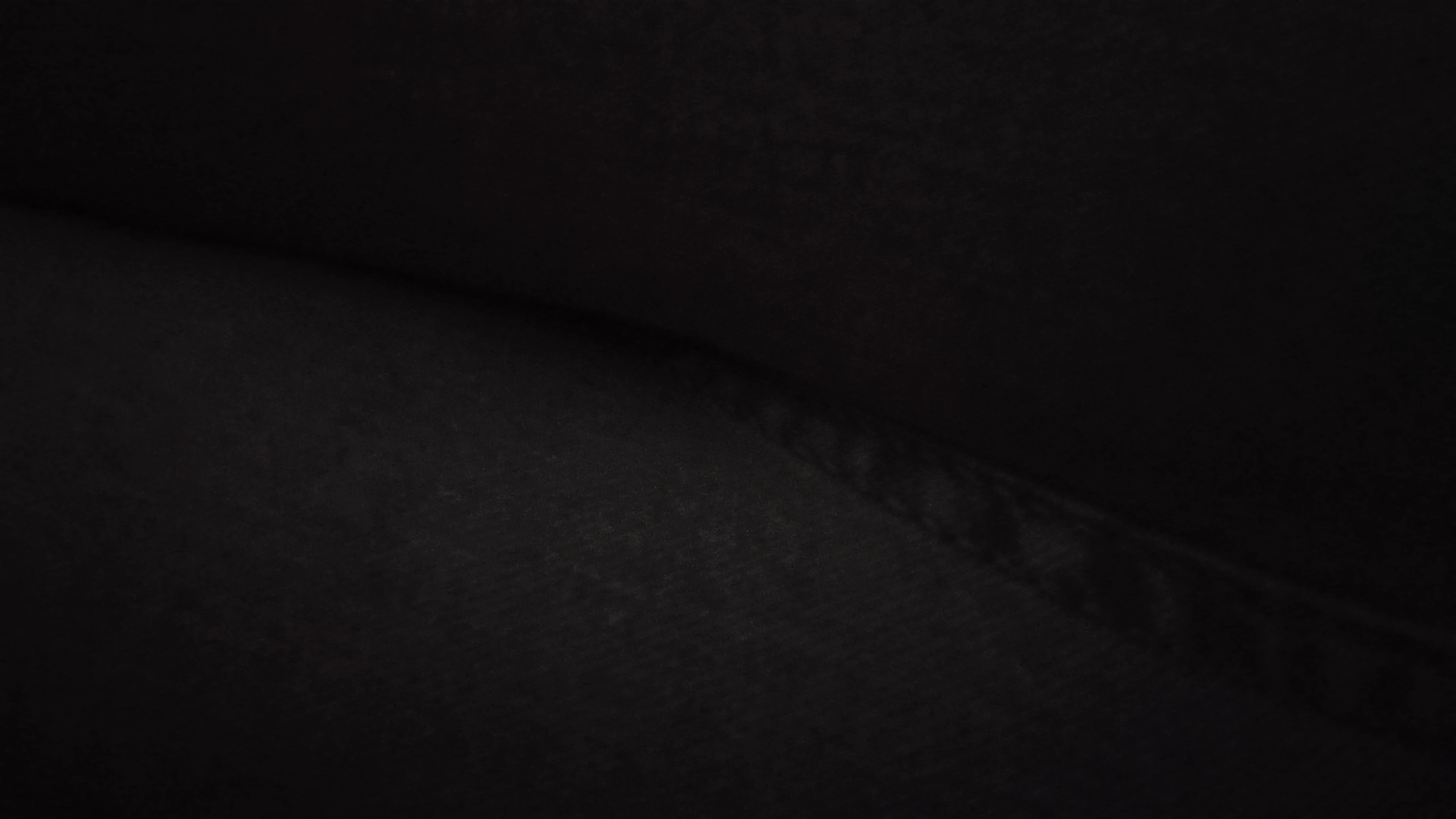 在第一段视频里我放鼓包了