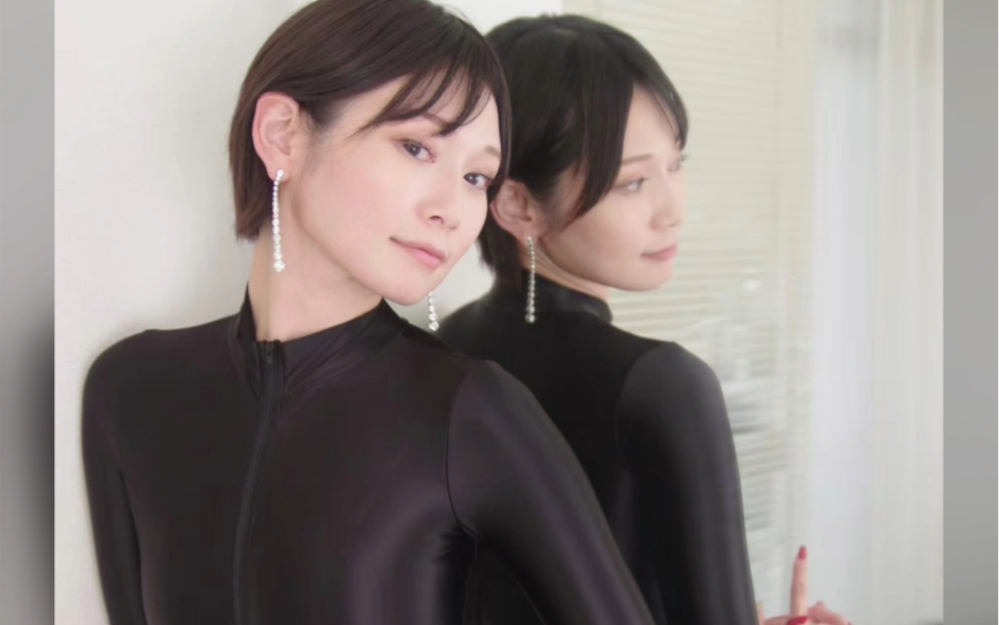 AMORESY Tights hide great texture in the details!