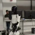 人形机器人最新步态效果。#特斯拉擎天柱