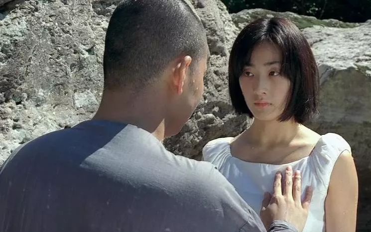 一部重口味伦理电影,爱与欲的交铸成大错,小和尚的红尘梦太悲剧