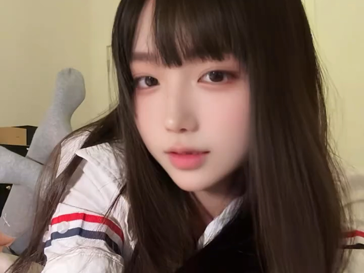 这个喷不了，她长得太爽了