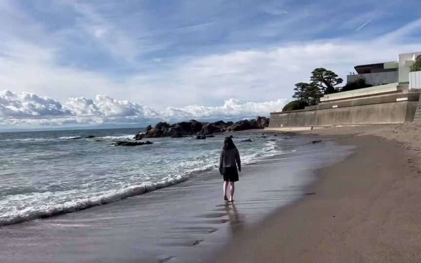 Anna Yamada] JOURNALSTANDARD Photography Break Clothes of Yamada getting wet.