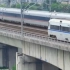 动车组列车三车交汇十分震撼场景，争分夺秒这就是中国高铁速度！ #高铁