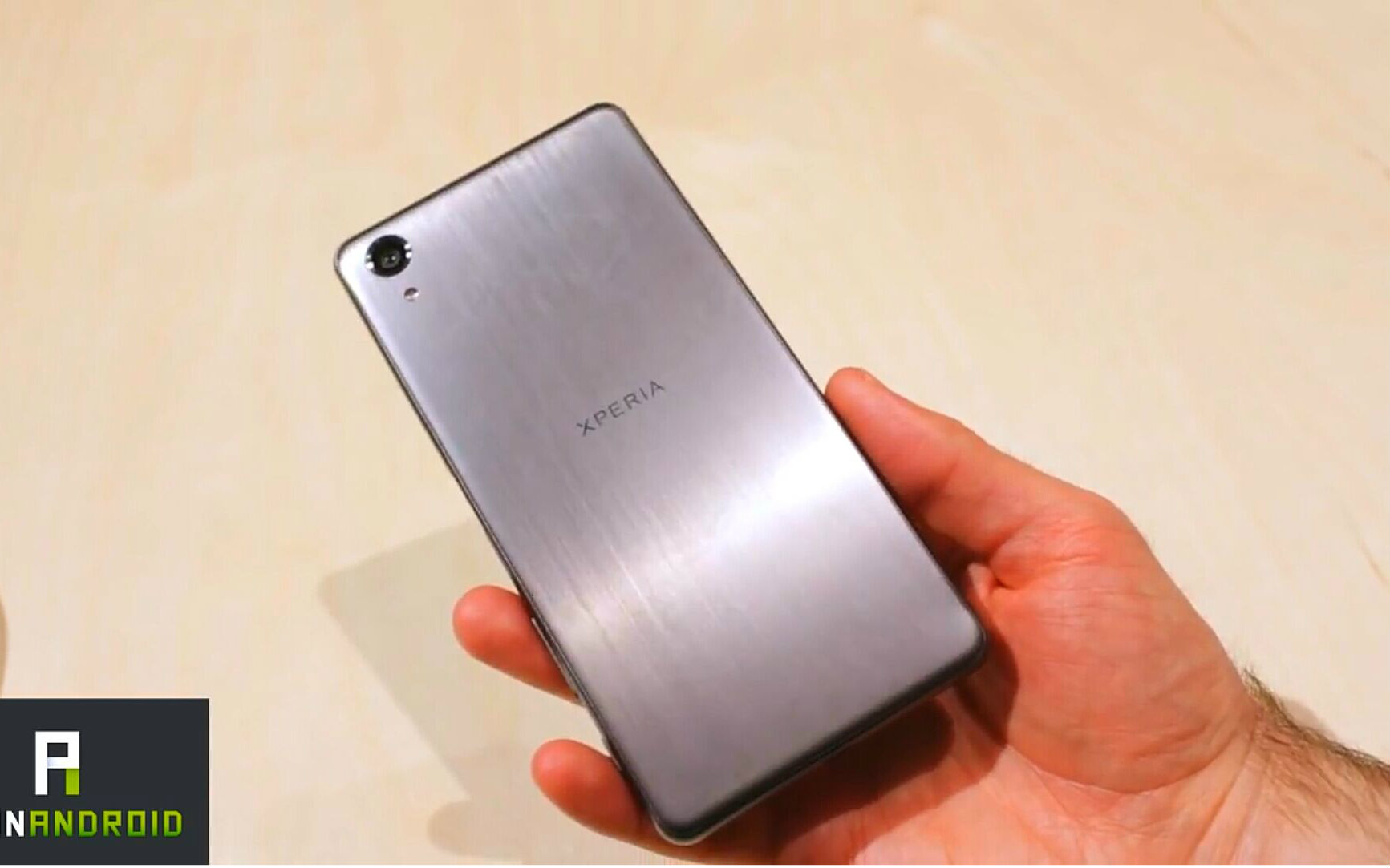 Sony Xperia X Performance - 金属拉丝黑色机