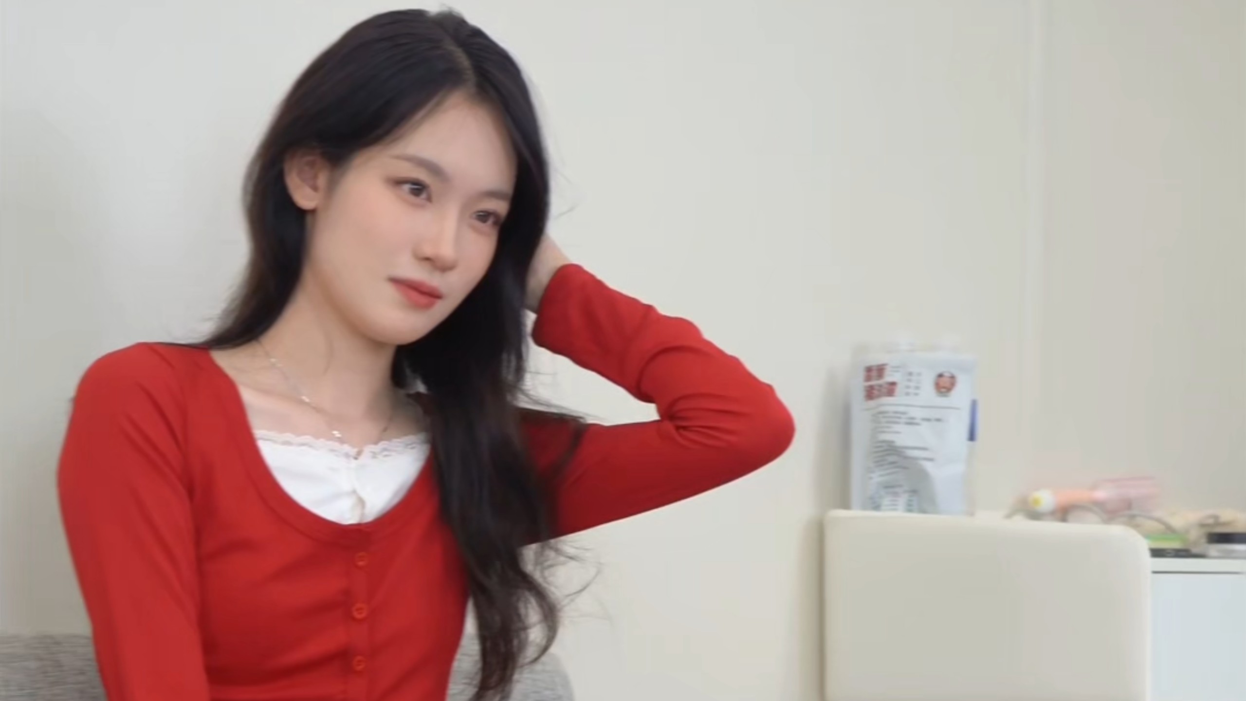 新一期，顶级颜值校花,兼职模特御姐,4K摄影！