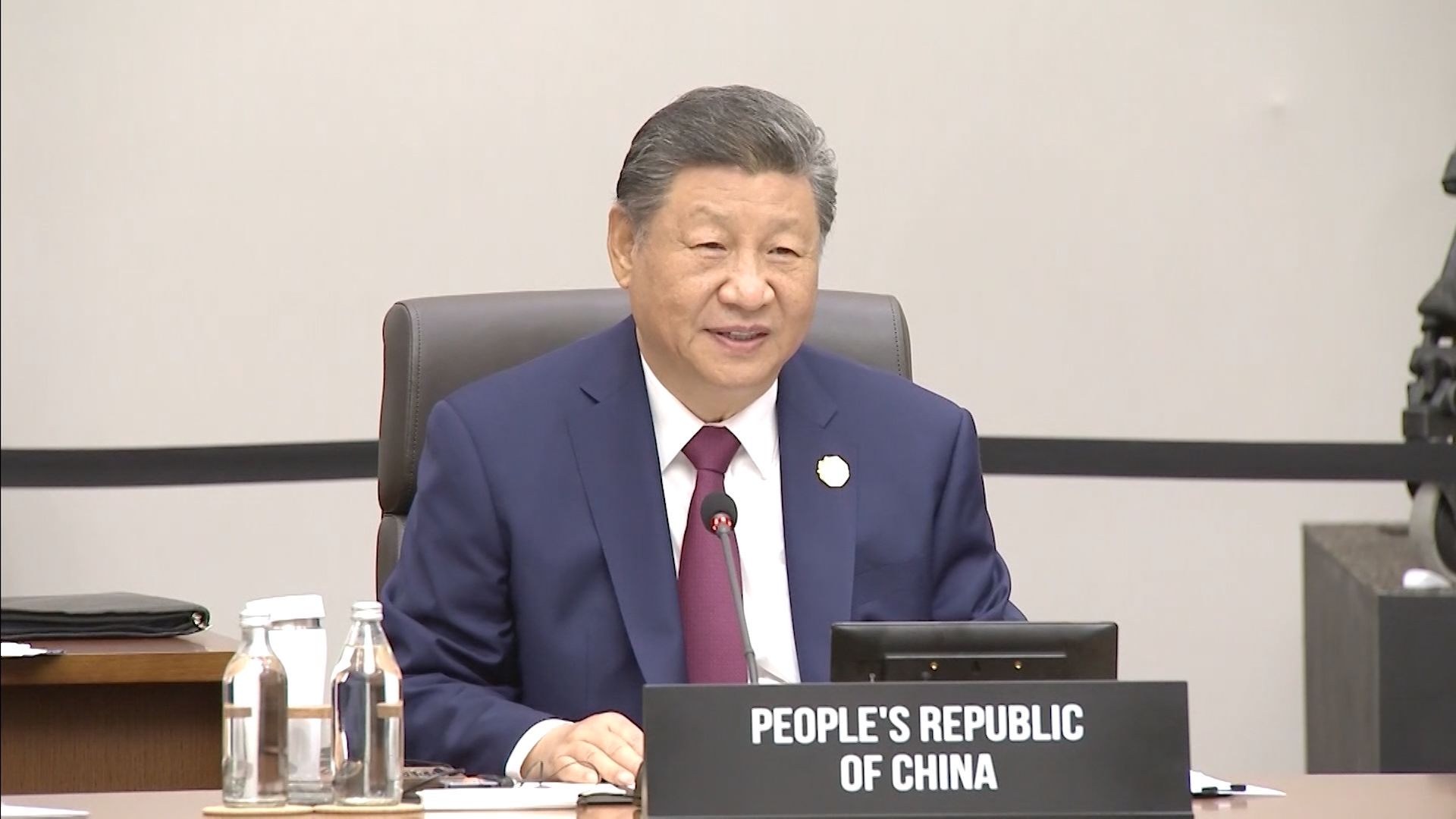 习近平出席亚太经合组织第三十二次领导人非正式会议并发表重要讲话