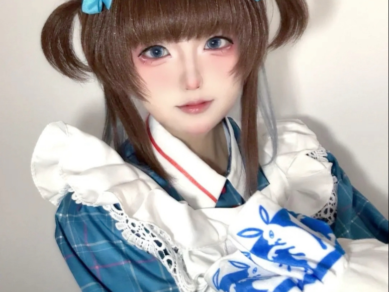 尊贵的罗德岛ceo正在卖萌