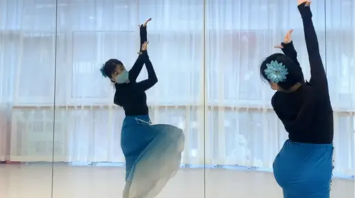 「民族舞」零基础简单入门的舞蹈烟雨小镇～