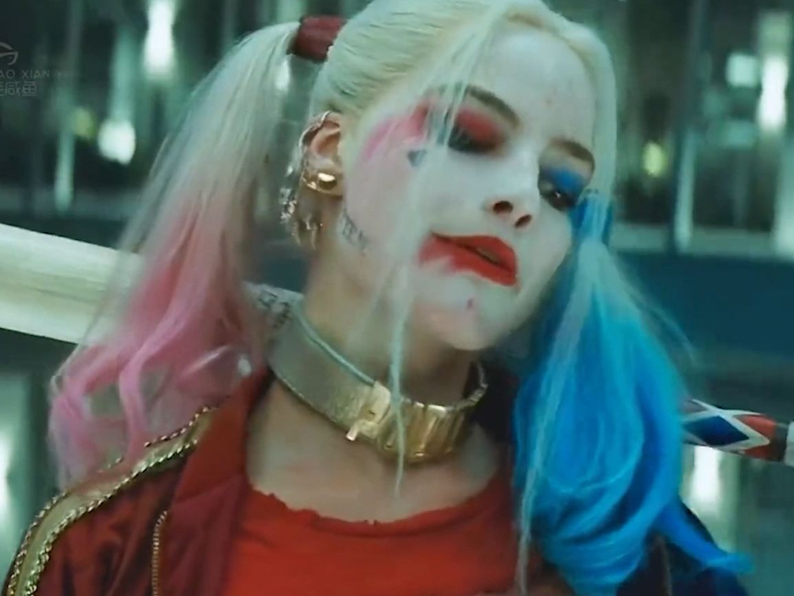 这个被铁笼关着的女人是让所有男人魂牵梦绕的存在，电影《小丑女》