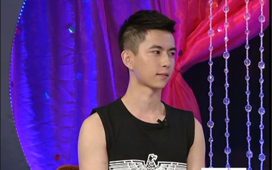 【于朦胧】2013时尚汇 型人出街最爱荧光色