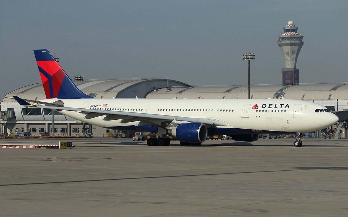 侧窗pov高倍快放大部分镜头 达美航空a330