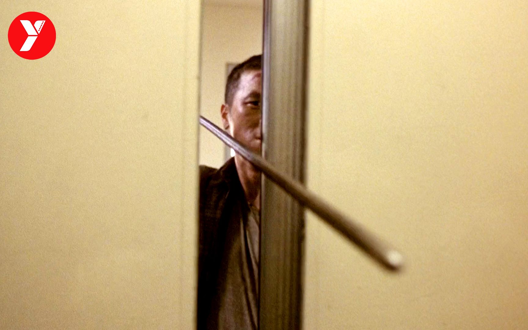 【越哥】韩国电影就是大胆，把人比成狗，说透了富人和穷人的关系！《绑架门口狗》