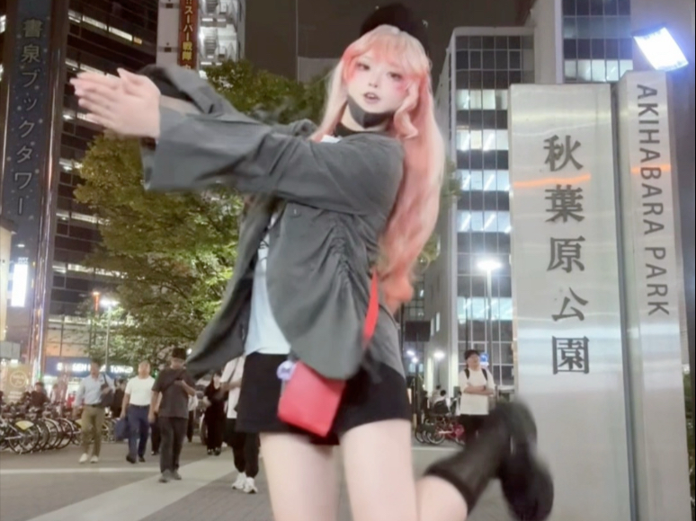 Moe Moe Hyang doesn't like fish.