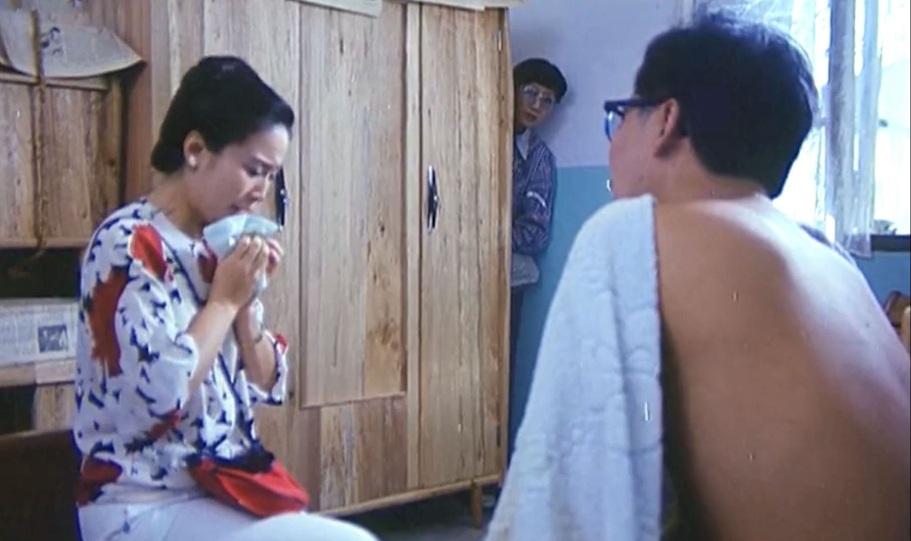 才几点你就来上班了？新局长准时上班，却被门卫当成另类！《风流局长》