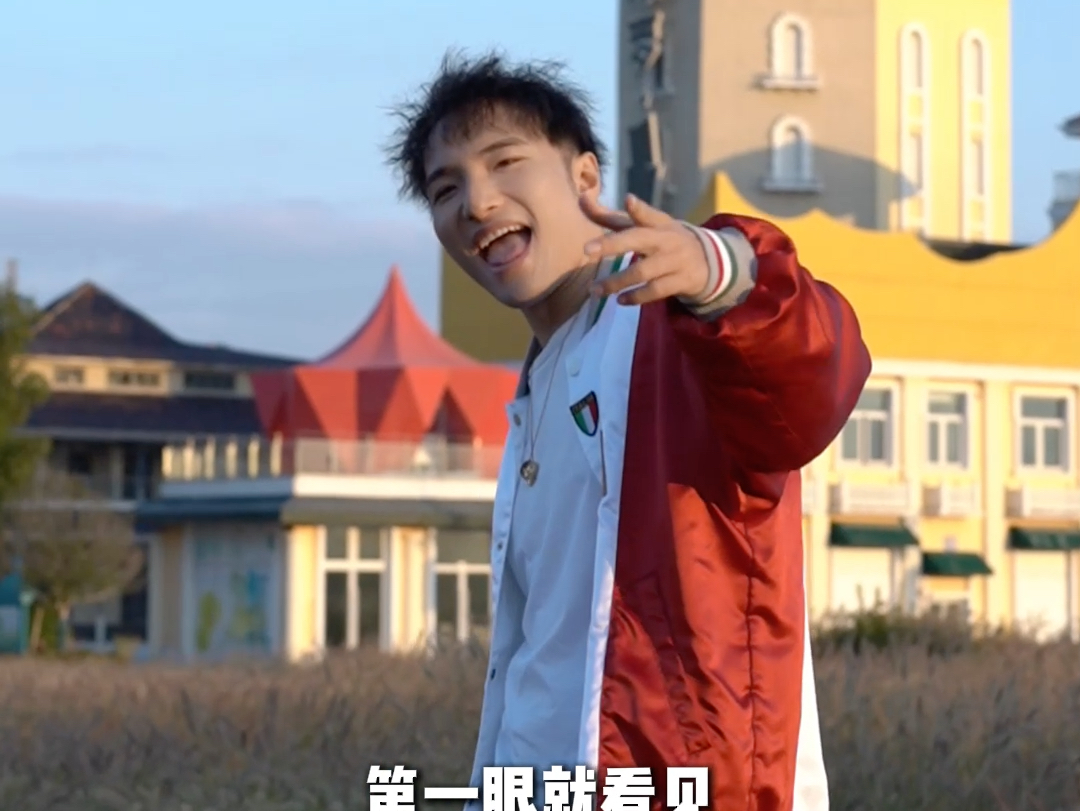 我也有中华儿女刻在DNA里的爱好——凑热闹～